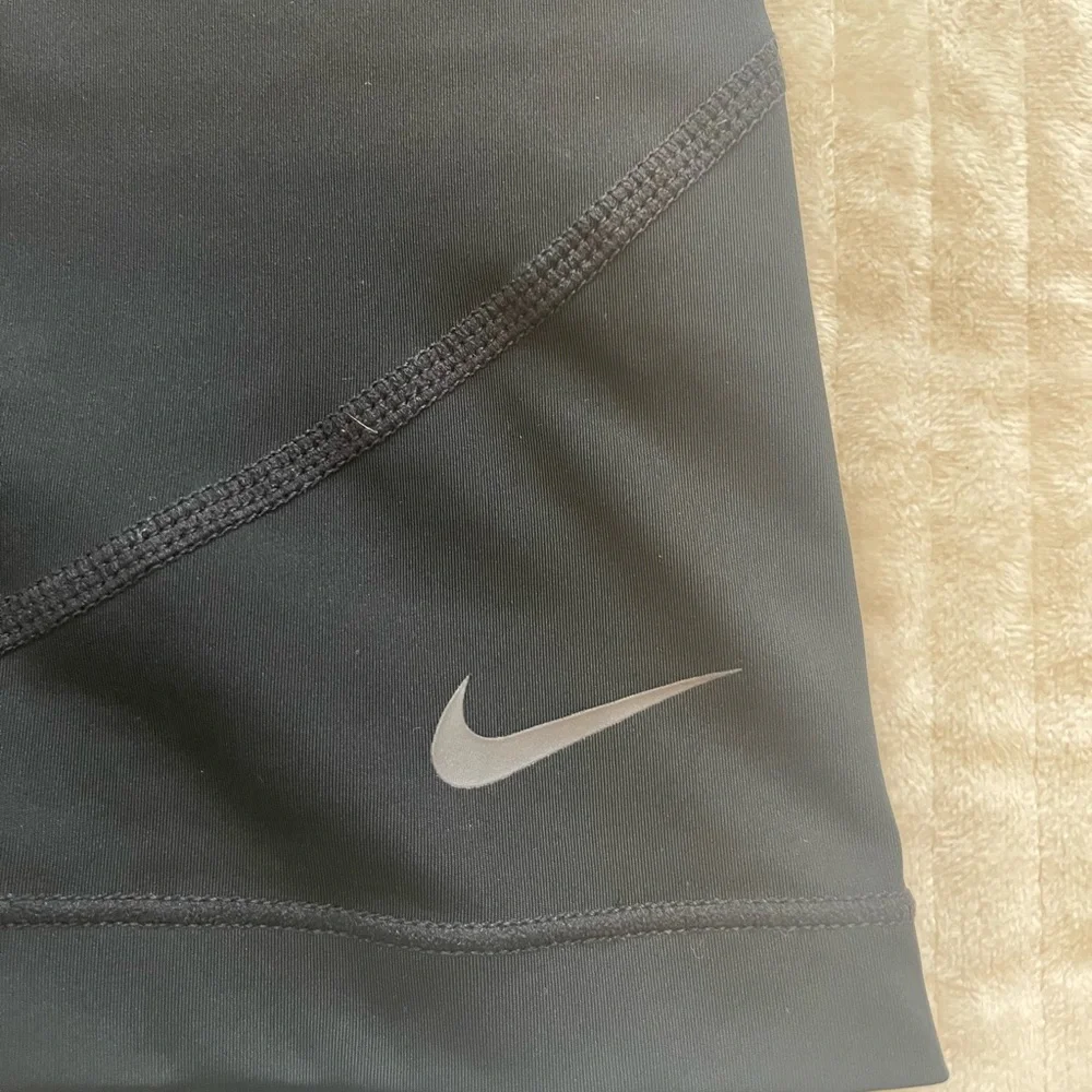 Nike women pro